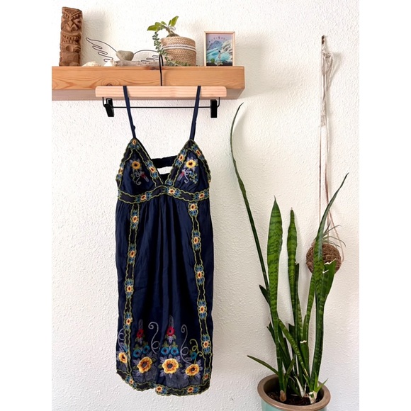 Vintage Havana embroidered sundress - Picture 4 of 5